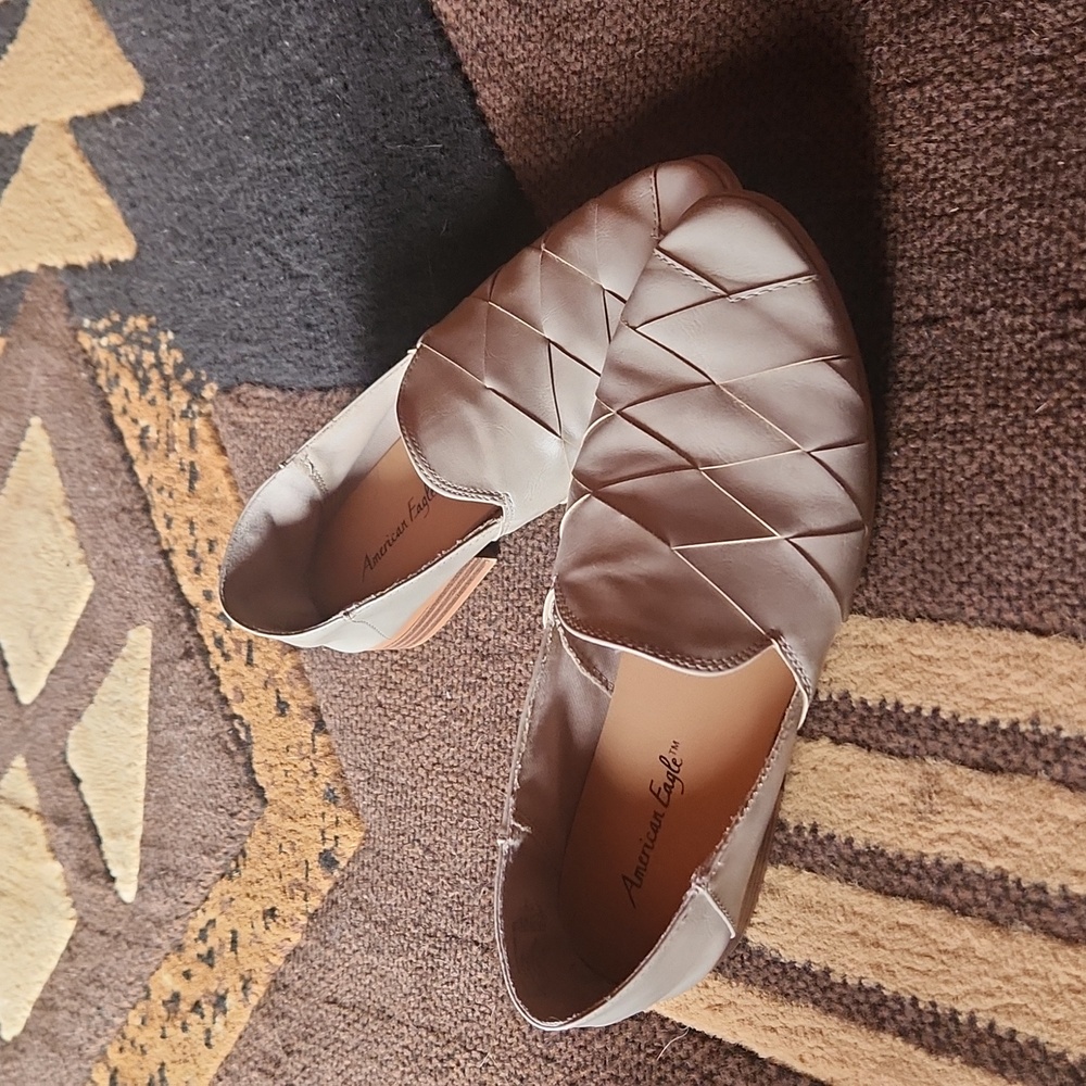 Euc women's loafers